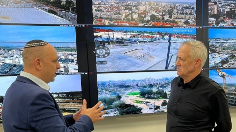 בני גנץ בלוד: "התרשמתי שיש כאן מפקדה עירונית ופיקוד עירוני" - חדשות לוד ברמלוד נט